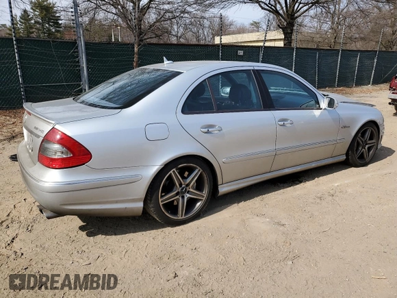 2007 Mercedes-Benz E 63 AMG with VIN WDBUF77X67B040480, listed as a Copart auction lot 47549575 with 206,402 mi miles and Salvage Title. Bid and sale history available at carsss.com. Image 3.