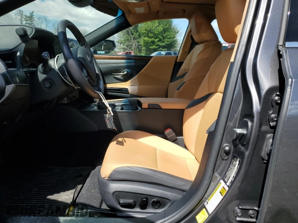 2022 Lexus ES 350 z VIN 58ADZ1B12NU131342, wystawiony jako Copart lot #50206815 z przebiegiem 21 661 mil mil oraz Szkoda całkowita • Salvage title. Historia ofert i sprzedaży dostępna na DreamBid. Obrazek 7.