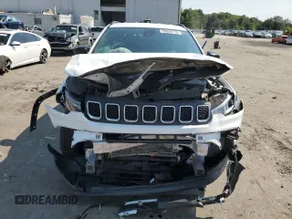 2023 Jeep Compass Latitude z VIN 3C4NJDBN6PT562209, wystawiony jako Copart lot #59638715 z przebiegiem 45 360 mil mil oraz Szkoda całkowita • Salvage title. Historia ofert i sprzedaży dostępna na DreamBid. Obrazek 5.