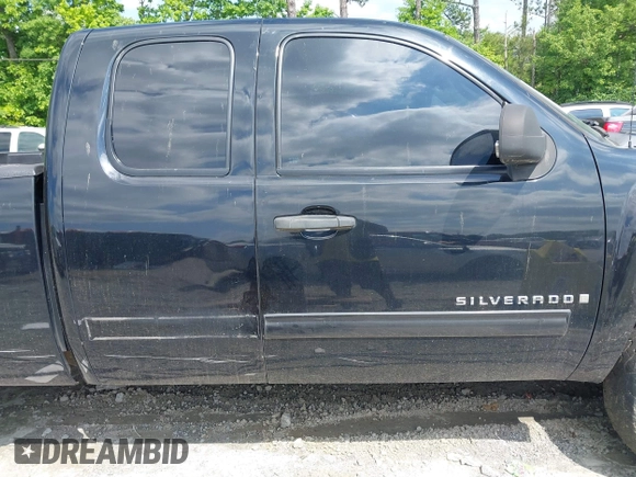 2009 Chevrolet Silverado 1500 LT with VIN 1GCEK29069Z184609, listed as a IAAI auction lot 42139639 with 223,536 mi miles and . Bid and sale history available at DreamBid. Image 13.