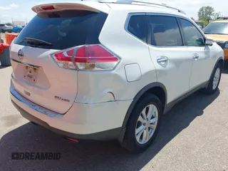 2016 Nissan Rogue SV with VIN KNMAT2MV0GP670288, listed as a IAAI auction lot 42202645 with 211,454 mi miles. Bid and sale history available at carsss.com. Image 6.