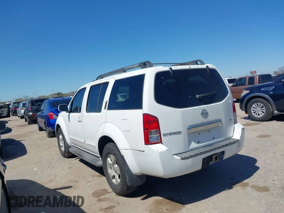 2005 Nissan Pathfinder SE with VIN 5N1AR18UX5C791209, listed as a IAAI auction lot 41752470 with 178,465 mi miles. Bid and sale history available at carsss.com. Image 3.