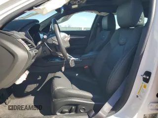 2024 Cadillac CT5 Premium Luxury z VIN 1G6DN5RK5R0121594, wystawiony jako Copart lot #46986405 z przebiegiem 9 010 mil mil oraz Szkoda całkowita • Salvage title. Historia ofert i sprzedaży dostępna na DreamBid. Obrazek 7.