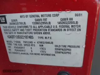 2002 GMC Envoy SLT with VIN 1GKDT13S322187483, listed as a IAAI auction lot 41809965 with 1 mi miles. Bid and sale history available at carsss.com. Image 9.