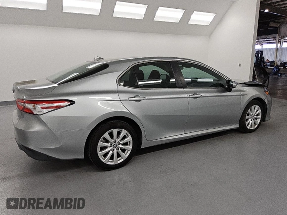 2019 Toyota Camry LE with VIN 4T1B11HK9KU258655, listed as a Copart auction lot 51892035 with 98,750 mi miles and Clean Title. Bid and sale history available at carsss.com. Image 3.