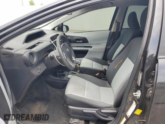 2013 Toyota Prius One z VIN JTDKDTB36D1048902, wystawiony jako Copart lot #59349625 z przebiegiem 202 882 mil mil oraz Szkoda całkowita • Salvage title. Historia ofert i sprzedaży dostępna na DreamBid. Obrazek 7.