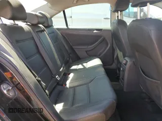 2012 Volkswagen Jetta SE с VIN 3VWDP7AJ3CM321946, выставлен на аукционе Copart как лот 52621115 с пробегом 195 166 миль миль и На запчасти • Non repairable. История ставок и продаж доступна на DreamBid. Изображение 10.