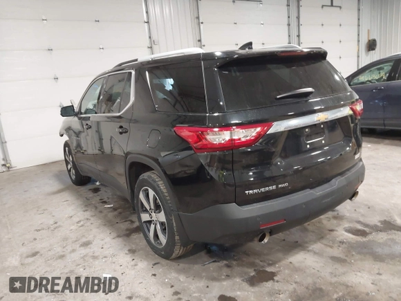 2018 Chevrolet Traverse LT Leather with VIN 1GNEVHKW5JJ181929, listed as a IAAI auction lot 41652641 with 150,423 mi miles. Bid and sale history available at carsss.com. Image 3.
