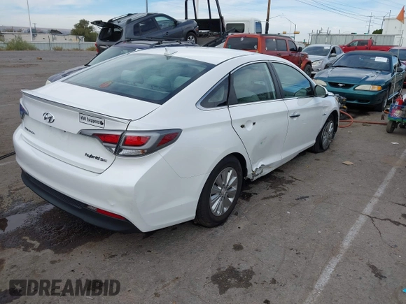 2016 Hyundai Sonata SE with VIN KMHE24L15GA037265, listed as a IAAI auction lot 40752675 with Not Provided miles and . Bid and sale history available at DreamBid. Image 4.