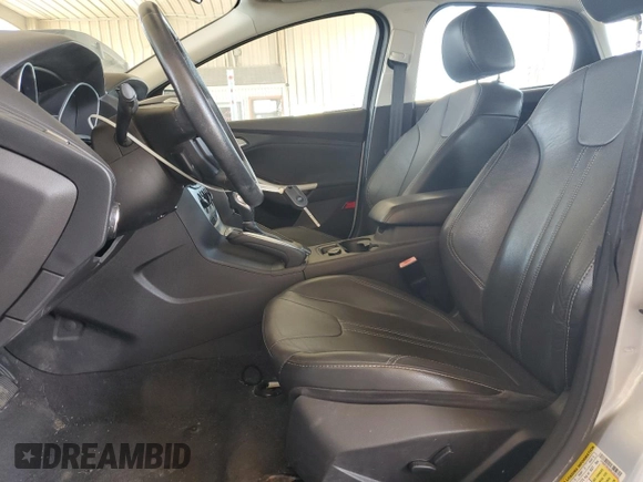 2013 Ford Focus SE with VIN 1FADP3K2XDL205333, listed as a Copart auction lot 54397975 with 104,019 mi miles and Clean Title. Bid and sale history available at carsss.com. Image 7.
