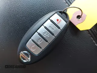 2016 Nissan Maxima SL z VIN 1N4AA6AP1GC381727, wystawiony jako IAAI lot #42275430 z przebiegiem 89 529 mil mil oraz . Historia ofert i sprzedaży dostępna na DreamBid. Obrazek 11.