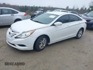 2013 Hyundai Sonata GLS with VIN 5NPEB4AC7DH768390, listed as a IAAI auction lot 41893357 with 81,923 mi miles and . Bid and sale history available at carsss.com. Image 2.
