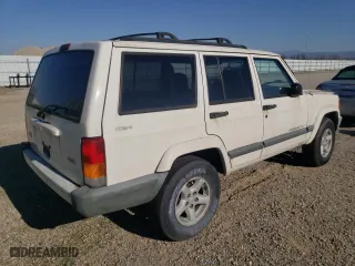 2000 Jeep Cherokee Police with VIN 1J4FF48SXYL131866, listed as a Copart auction lot 87535995 with 235,598 mi miles and Clean Title. Bid and sale history available at carsss.com. Image 3.