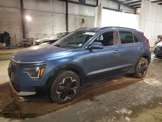2023 Kia Niro EV Wind with VIN KNDCR3L13P5020457, listed as a Copart auction lot 89138175 with 24,176 mi miles and Salvage Title. Bid and sale history available at carsss.com. Image 1.