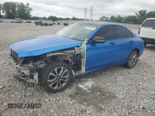 2016 Mercedes-Benz C 300 Luxury z VIN 55SWF4KBXGU105525, wystawiony jako Copart lot #62748765 z przebiegiem 108 688 mil mil oraz Szkoda całkowita • Salvage title. Historia ofert i sprzedaży dostępna na DreamBid. Obrazek 1.
