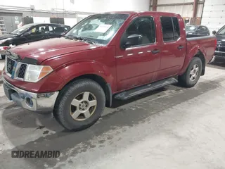 2006 Nissan Frontier LE z VIN 1N6AD07W26C403503, wystawiony jako IAAI lot #41928338 z przebiegiem 163 205 mil mil oraz . Historia ofert i sprzedaży dostępna na DreamBid. Obrazek 2.