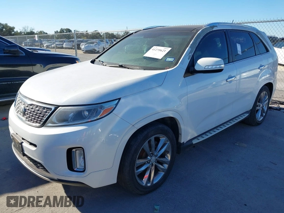 2014 Kia Sorento SX with VIN 5XYKW4A79EG503666, listed as a IAAI auction lot 41270621 with 189,462 mi miles. Bid and sale history available at carsss.com. Image 2.