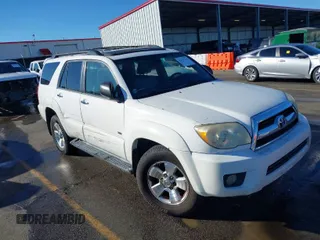 2008 Toyota 4Runner SR5 with VIN JTEZU14R28K003116, listed as a IAAI auction lot 40618148 with 249,356 mi miles. Bid and sale history available at carsss.com. Image 1.
