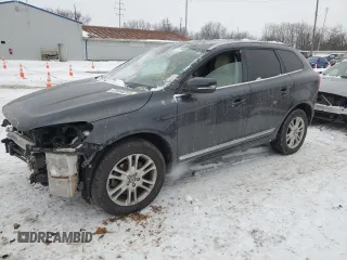 2016 Volvo XC60 T5 Premier with VIN YV4612RK5G2795873, listed as a Copart auction lot 41650255 with 0 mi miles and Salvage Title. Bid and sale history available at carsss.com. Image 1.