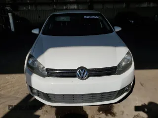 2014 Volkswagen Golf TDI w/Sunroof & Nav с VIN WVWDM7AJ0EW011395, выставлен на аукционе Copart как лот 71323244 с пробегом 177 729 миль миль и Чистый • Clean title. История ставок и продаж доступна на DreamBid. Изображение 5.