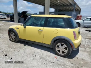 2006 MINI Hardtop with VIN WMWRC33556TJ75369, listed as a Copart auction lot 61793745 with 60,194 mi miles and Clean title. Bid and sale history available at DreamBid. Image 2.