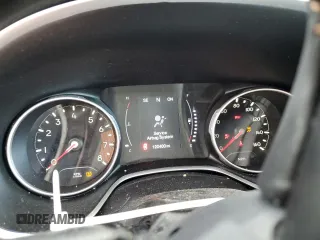 2018 Jeep Compass Latitude z VIN 3C4NJDBB5JT400553, wystawiony jako Copart lot #57513225 z przebiegiem 120 400 mil mil oraz Szkoda całkowita • Salvage title. Historia ofert i sprzedaży dostępna na DreamBid. Obrazek 9.