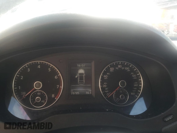 2014 Volkswagen Jetta GLI Edition 30 с VIN 3VW4S7AJ1EM311076, выставлен на аукционе Copart как лот 55305175 с пробегом 70 785 миль миль и Списание • Salvage title. История ставок и продаж доступна на DreamBid. Изображение 9.