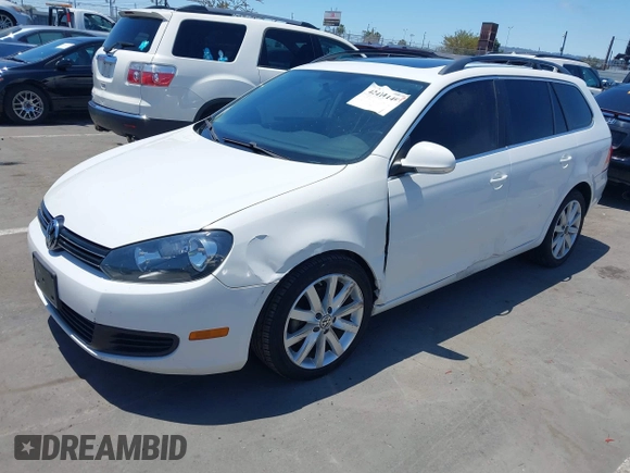 2010 Volkswagen Jetta SE с VIN 3VWTZ7AJ2AM693524, выставлен на аукционе IAAI как лот 42414140 с пробегом 108 157 миль миль и . История ставок и продаж доступна на DreamBid. Изображение 2.