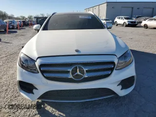 2019 Mercedes-Benz E 450 with VIN WDDZH6JBXKA577611, listed as a Copart auction lot 89203545 with 39,019 mi miles and Salvage Title. Bid and sale history available at DreamBid. Image 5.