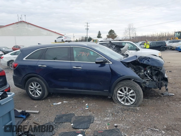 2019 Kia Sorento LX with VIN 5XYPGDA33KG529370, listed as a IAAI auction lot 41667904 with 173,123 mi miles. Bid and sale history available at carsss.com. Image 13.