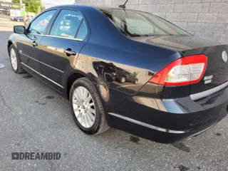 2008 Mercury Milan Premier with VIN 3MEHM08128R652925, listed as a Copart auction lot 60524535 with 145,000 mi miles and Clean title. Bid and sale history available at DreamBid. Image 3.
