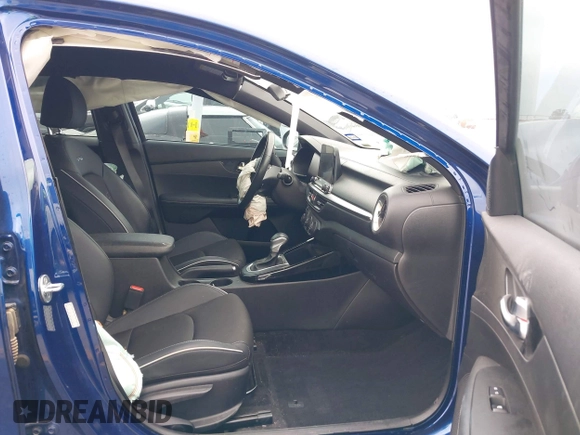 2021 Kia Forte GT-Line with VIN 3KPF34AD3ME403218, listed as a IAAI auction lot 42375319 with 56,621 mi miles and . Bid and sale history available at DreamBid. Image 5.