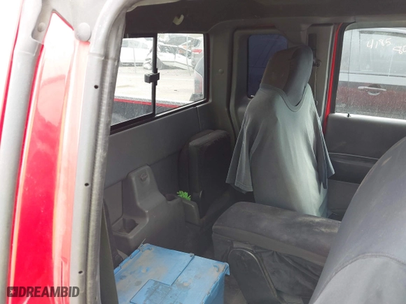 2007 Ford Ranger STX with VIN 1FTYR44E57PA43143, listed as a IAAI auction lot 41867669 with 566,946 mi miles. Bid and sale history available at carsss.com. Image 8.
