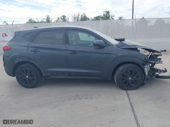 2019 Hyundai Tucson SE with VIN KM8J23A46KU963736, listed as a IAAI auction lot 40647587 with 69,121 mi miles. Bid and sale history available at carsss.com. Image 13.