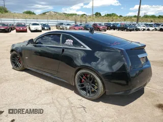 2011 Cadillac CTS-V z VIN 1G6DV1EP9B0112705, wystawiony jako Copart lot #59093154 z przebiegiem 114 181 mil mil oraz Szkody całkowita. Historia ofert i sprzedaży dostępna na DreamBid. Obrazek 2.