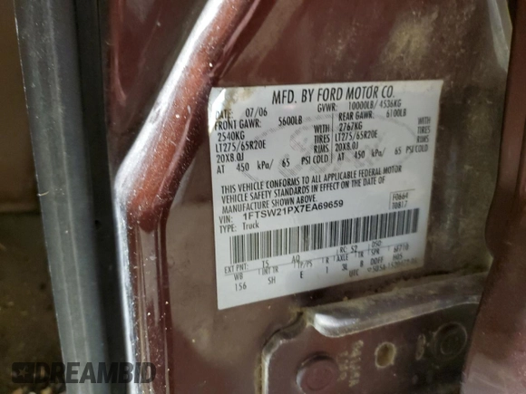 2007 Ford F-250 XL z VIN 1FTSW21PX7EA69659, wystawiony jako Copart lot #44042435 z przebiegiem 219 952 mil mil oraz Szkoda całkowita • Salvage title. Historia ofert i sprzedaży dostępna na DreamBid. Obrazek 14.