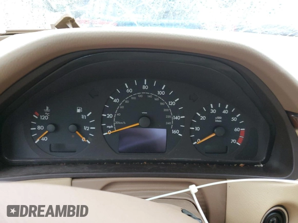 2002 Mercedes-Benz E-Class with VIN WDBJF82J62X067198, listed as a Copart auction lot 66073494 with 0 mi miles and Salvage Title. Bid and sale history available at carsss.com. Image 9.