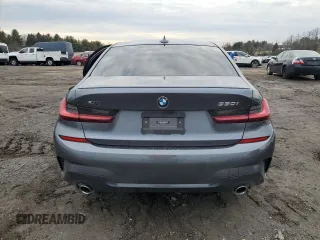 2022 BMW 3 Series 330i xDrive z VIN 3MW5R7J01N8C77673, wystawiony jako Copart lot #43196945 z przebiegiem 39 517 mil mil oraz Szkoda całkowita • Salvage title. Historia ofert i sprzedaży dostępna na DreamBid. Obrazek 6.