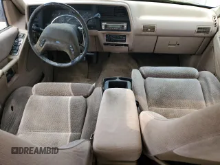 1994 Ford Explorer Eddie Bauer z VIN 1FMDU32X8RUB49646, wystawiony jako Copart lot #85906804 z przebiegiem 11 802 mil mil oraz Szkoda całkowita • Salvage title. Historia ofert i sprzedaży dostępna na DreamBid. Obrazek 8.