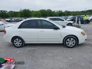 2009 Kia Spectra EX z VIN KNAFE221795589378, wystawiony jako IAAI lot #42202737 z przebiegiem 181 424 mil mil oraz . Historia ofert i sprzedaży dostępna na DreamBid. Obrazek 14.