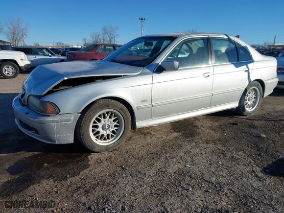 2002 BMW 5 Series 525iA with VIN WBADT43432GY43843, listed as a IAAI auction lot 41421597 with NaN miles. Bid and sale history available at carsss.com. Image 2.