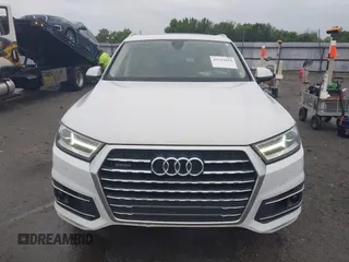 2018 Audi Q7 Premium Plus with VIN WA1LHAF70JD015988, listed as a IAAI auction lot 42213019 with 156,124 mi miles and . Bid and sale history available at DreamBid. Image 12.