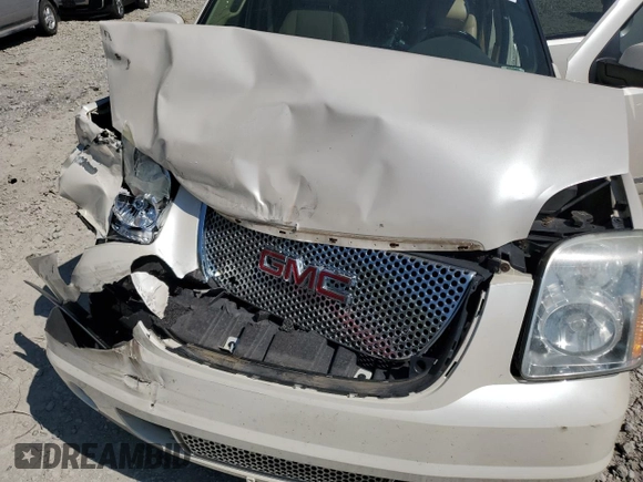 2012 GMC Yukon XL Denali with VIN 1GKS2MEF4CR254001, listed as a Copart auction lot 67272474 with 274,447 mi miles and Clean Title. Bid and sale history available at carsss.com. Image 14.