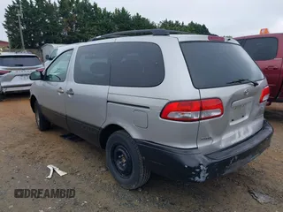 2002 Toyota Sienna LE z VIN 4T3ZF13C12U441684, wystawiony jako IAAI lot #42273683 z przebiegiem 256 635 mil mil oraz . Historia ofert i sprzedaży dostępna na DreamBid. Obrazek 3.