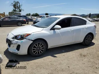 2013 Mazda 3 i Sport with VIN JM1BL1U71D1758345, listed as a Copart auction lot 60327595 with 186,359 mi miles and Salvage title. Bid and sale history available at DreamBid. Image 1.