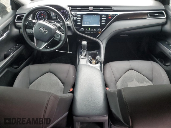2018 Toyota Camry LE z VIN 4T1B11HK6JU092755, wystawiony jako Copart lot #59233625 z przebiegiem 110 467 mil mil oraz Szkoda całkowita • Salvage title. Historia ofert i sprzedaży dostępna na DreamBid. Obrazek 8.