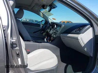 2014 Kia Optima EX z VIN 5XXGN4A72EG339786, wystawiony jako IAAI lot #42328516 z przebiegiem 103 035 mil mil oraz . Historia ofert i sprzedaży dostępna na DreamBid. Obrazek 5.