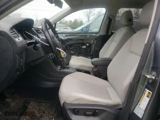 2018 Volkswagen Tiguan SEL with VIN 3VV3B7AX6JM121028, listed as a Copart auction lot 48476485 with 114,919 mi miles and Salvage Title. Bid and sale history available at carsss.com. Image 7.