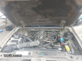 2002 Ford Explorer Sport Trac Value с VIN 1FMZU67E92UD00403, выставлен на аукционе IAAI как лот 42490059 с пробегом 213 550 миль миль и . История ставок и продаж доступна на DreamBid. Изображение 10.