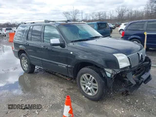 2010 Mercury Mountaineer Premier with VIN 4M2EN4JEXAUJ01639, listed as a IAAI auction lot 41914498 with 178,803 mi miles. Bid and sale history available at carsss.com. Image 1.